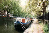 settings-ashes-canalboatsvenice2.jpg (59733 bytes)